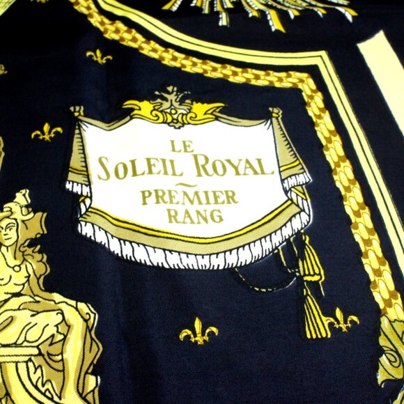 Authentic Vintage Hermes Le Soleil Royal 100% Silk Scarf, Carre 90 - Picture 5 of 14